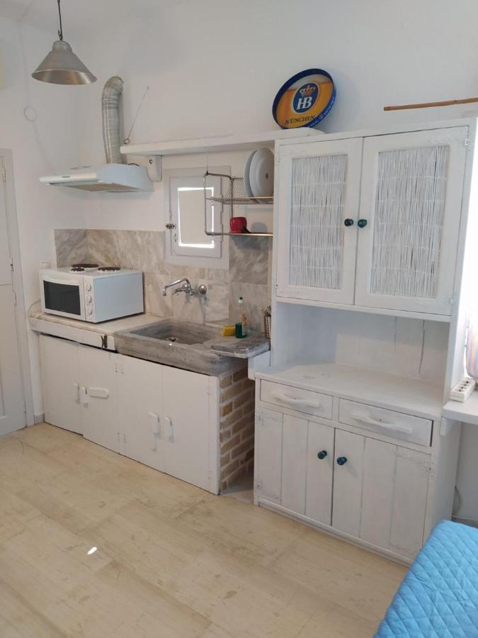 Lillies Mykonos Sea View Studios Tourlos Exterior foto
